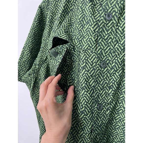 Duluth Trading Co Men's‎ 2XL Button Up Fishing Shirt Vented Wicking Green - Picture 8 of 13